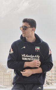 عکس با پیراهن تیم ملی